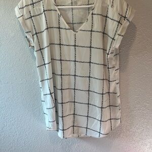 Express White and Black Grid Pattern Blouse